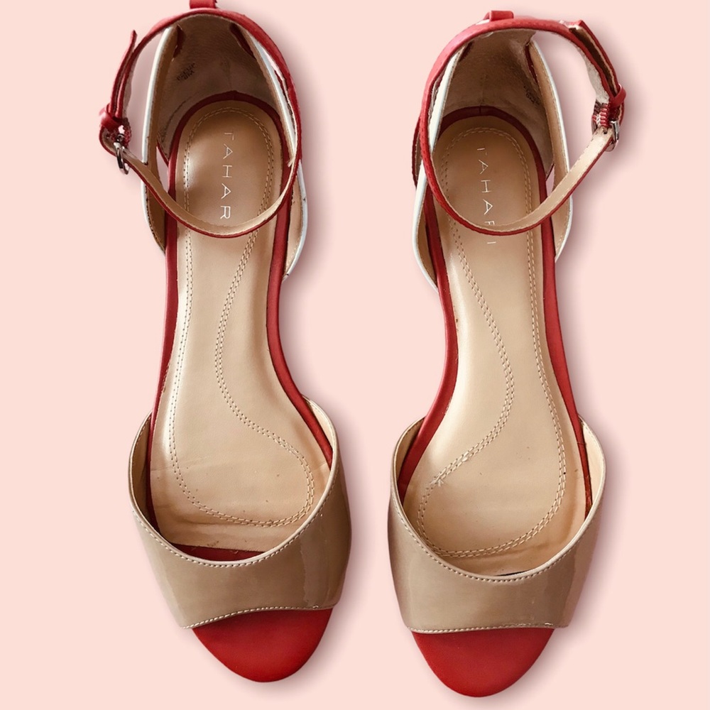 Tahari Color Block Flat Sandals in Tan White and Coral Red Size 8